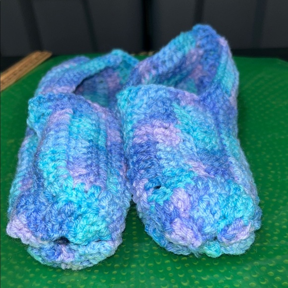 Handmade Blue and Purple crochet Slippers. Size medium or Women’s 7 - Picture 6 of 6